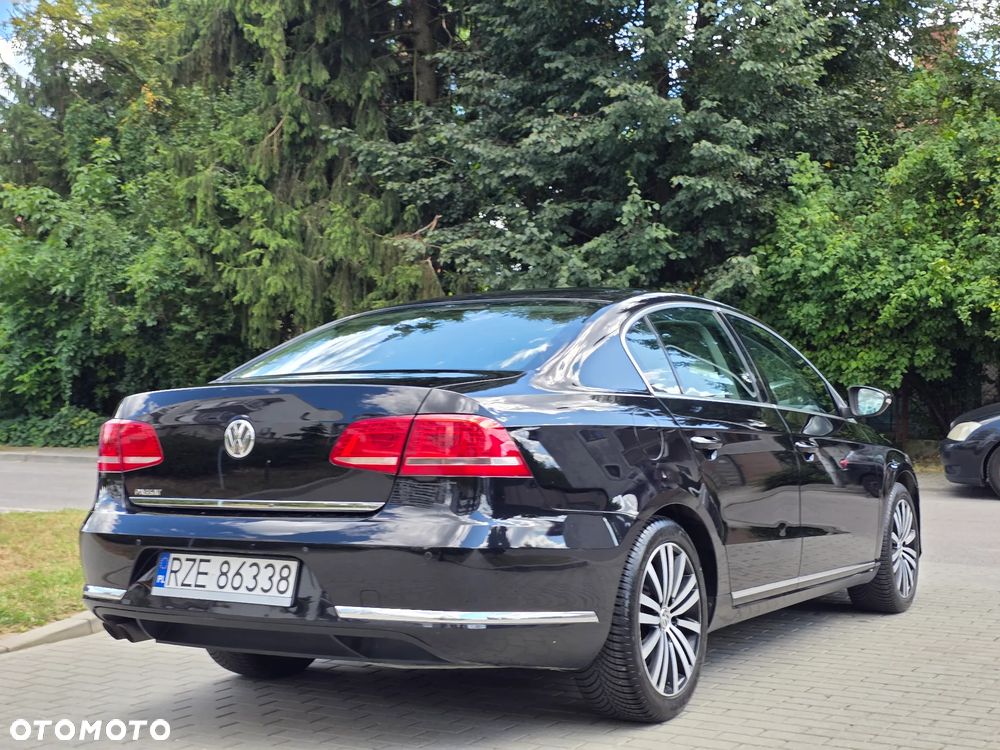 Volkswagen Passat 2.0 TDI Highline DSG - 22