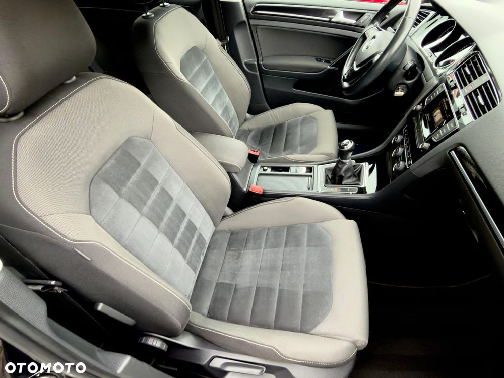 Volkswagen Golf 1.4 TSI Highline - 22