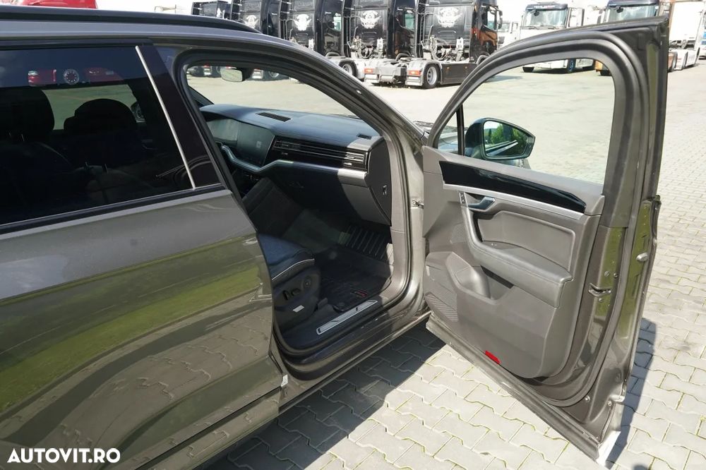 Volkswagen Touareg - 36