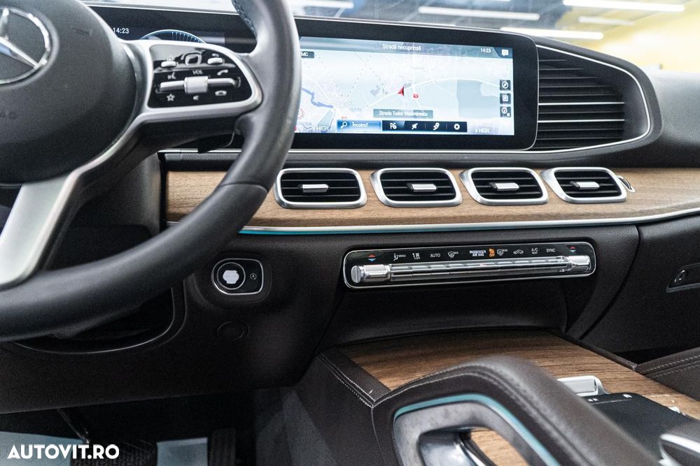 Mercedes-Benz GLE 300 d 4Matic 9G-TRONIC AMG Line - 32
