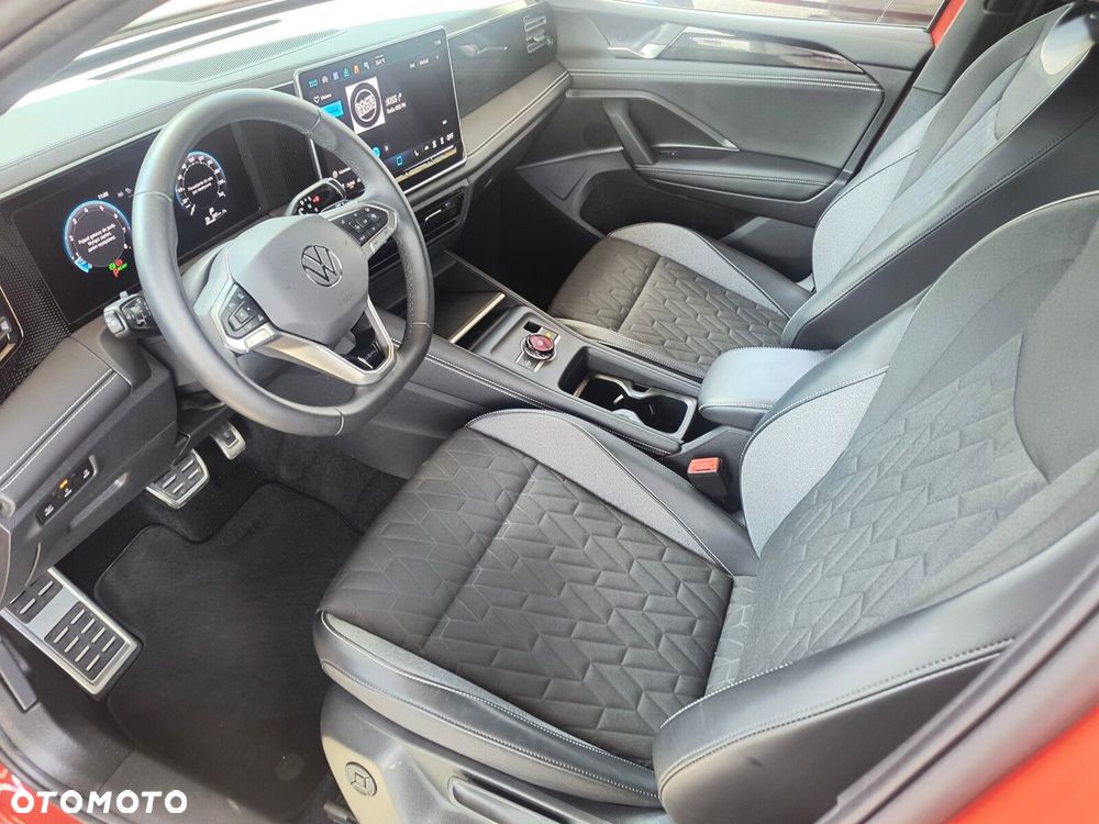 Volkswagen Tiguan - 12