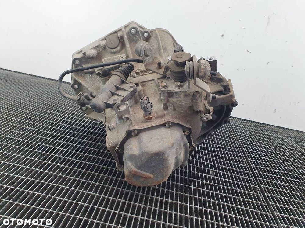 SKRZYNIA BIEGÓW MANUALNA P30 SWIFT IV MK6 1.3 B 92 - 4