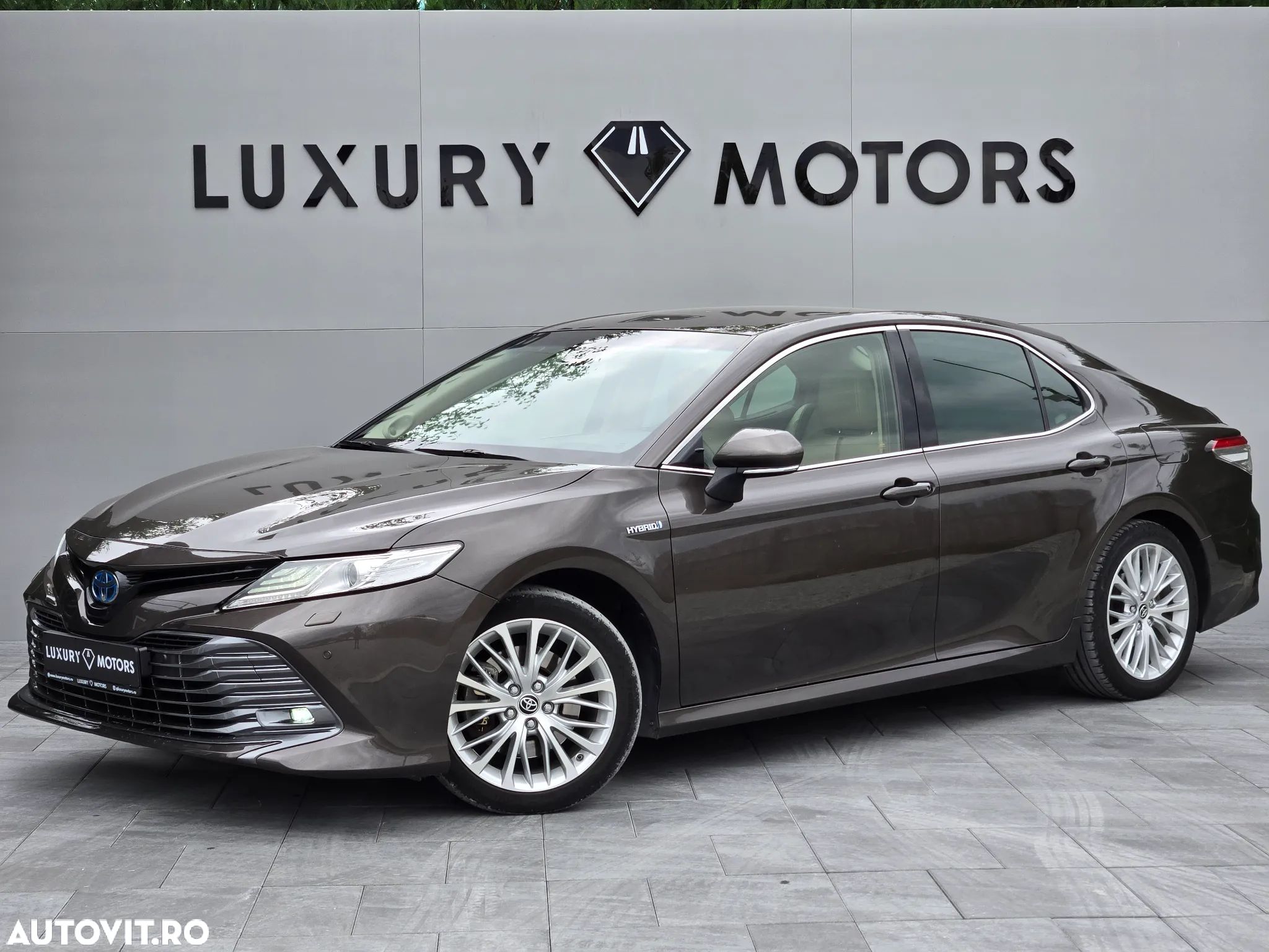 Toyota Camry 2.5 Hybrid Exclusive - 1