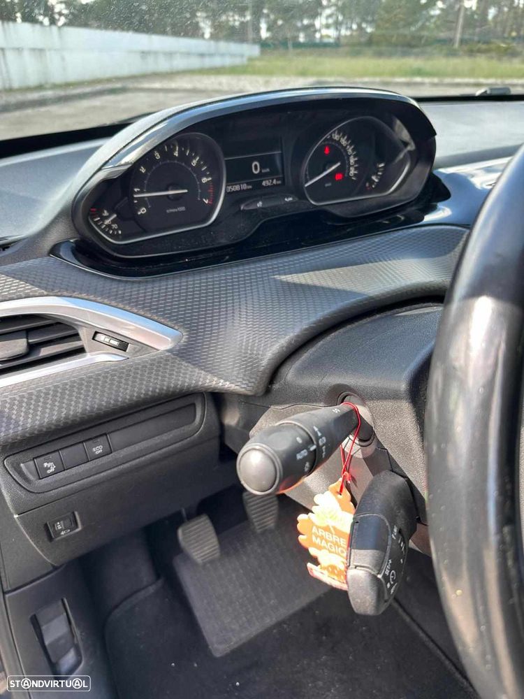 Peugeot 208 PureTech 82 Start & Stop Allure - 15