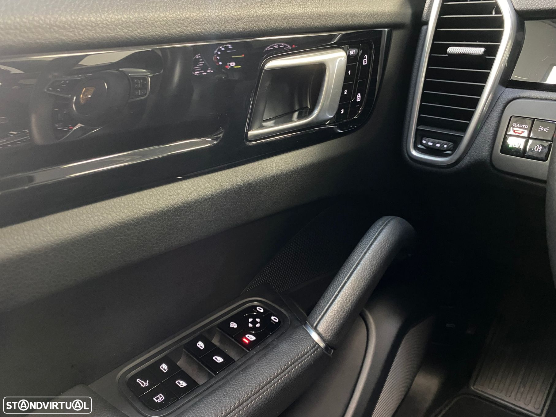 Porsche Cayenne E-Hybrid - 12