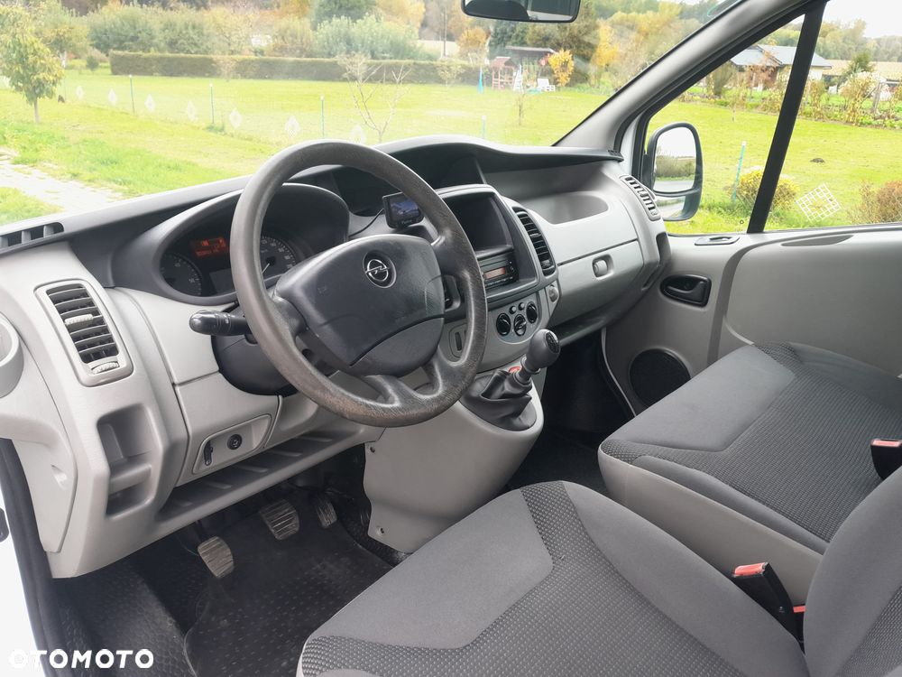 Opel VIVARO - 13