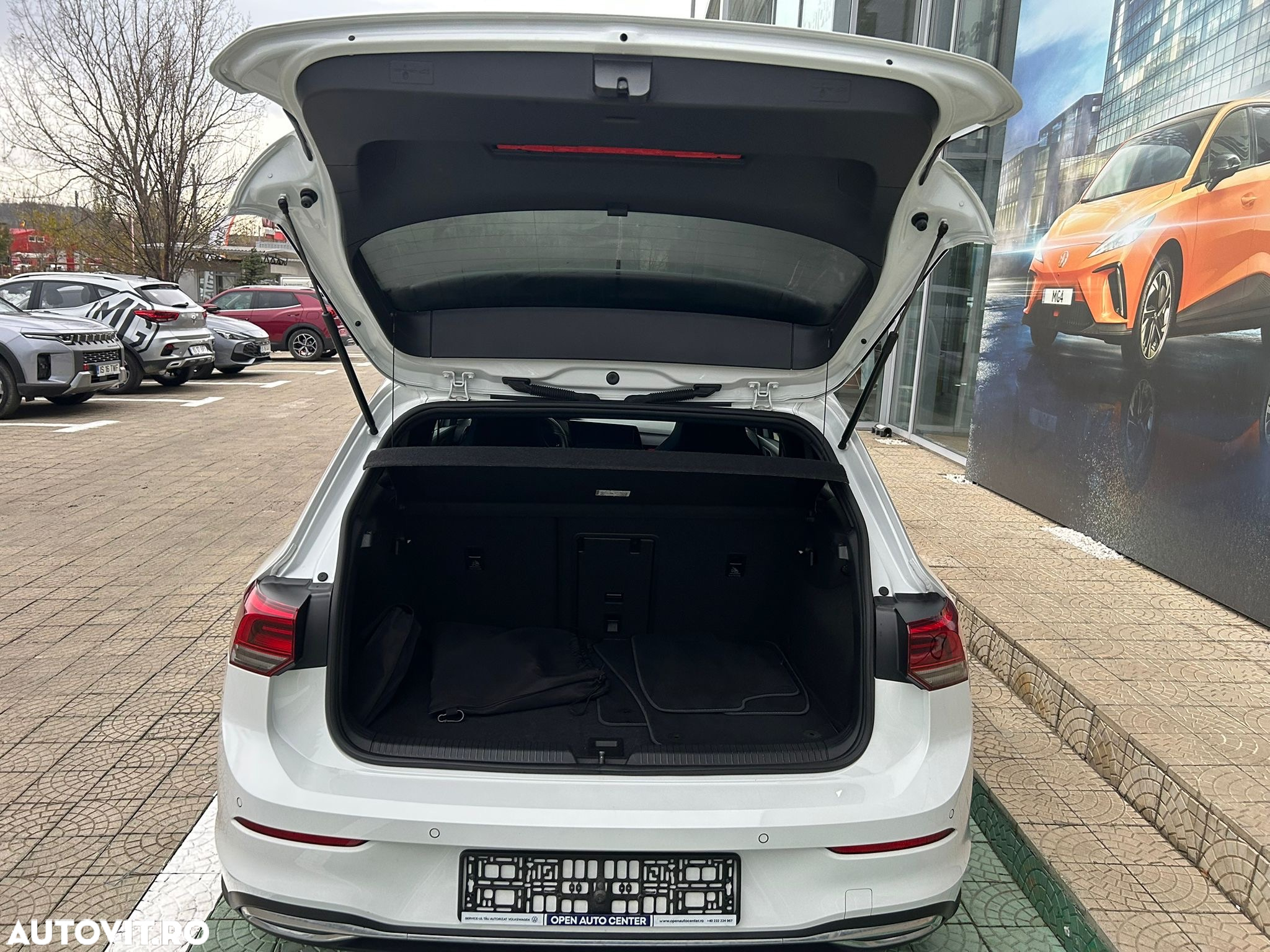 Volkswagen Golf 1.5 eHybrid OPF DSG GTE - 28