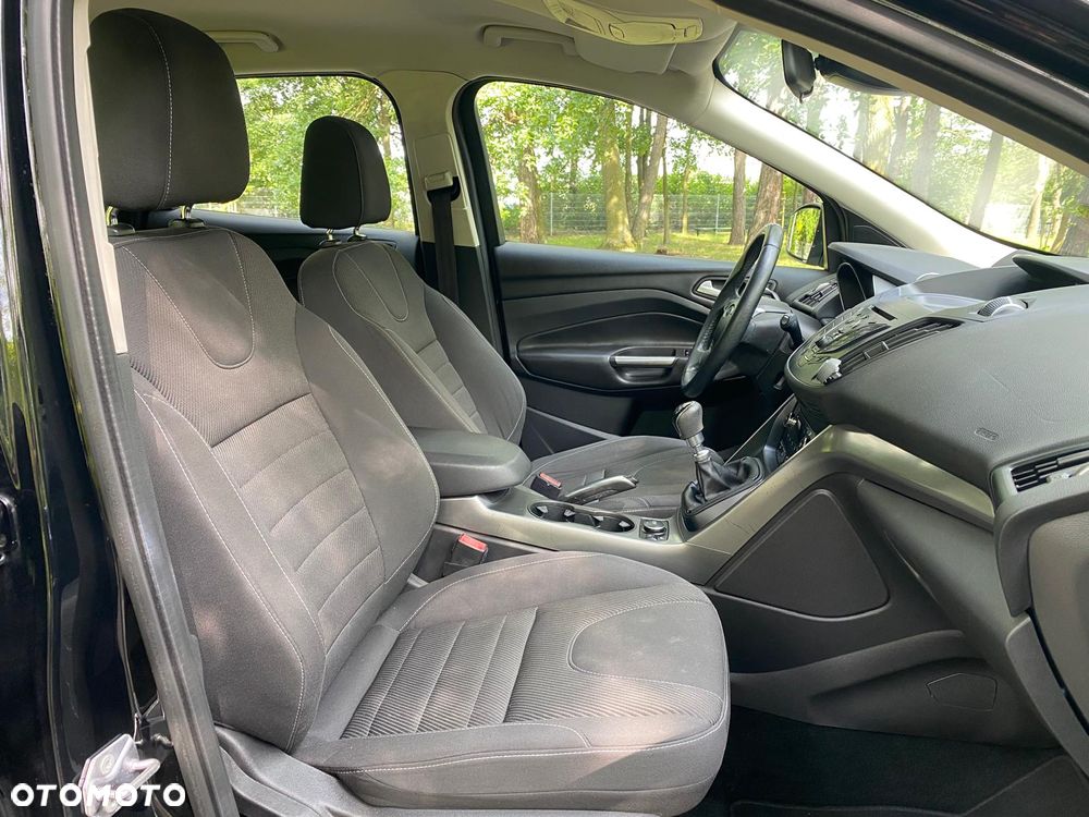 Ford Kuga 1.5 EcoBoost 2x4 Business Edition - 22