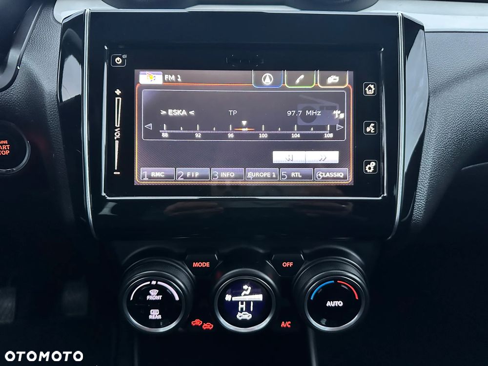Suzuki Swift 1.2 SHVS Premium Plus - 17