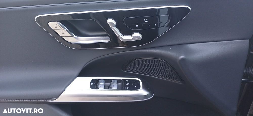 Mercedes-Benz E - 18