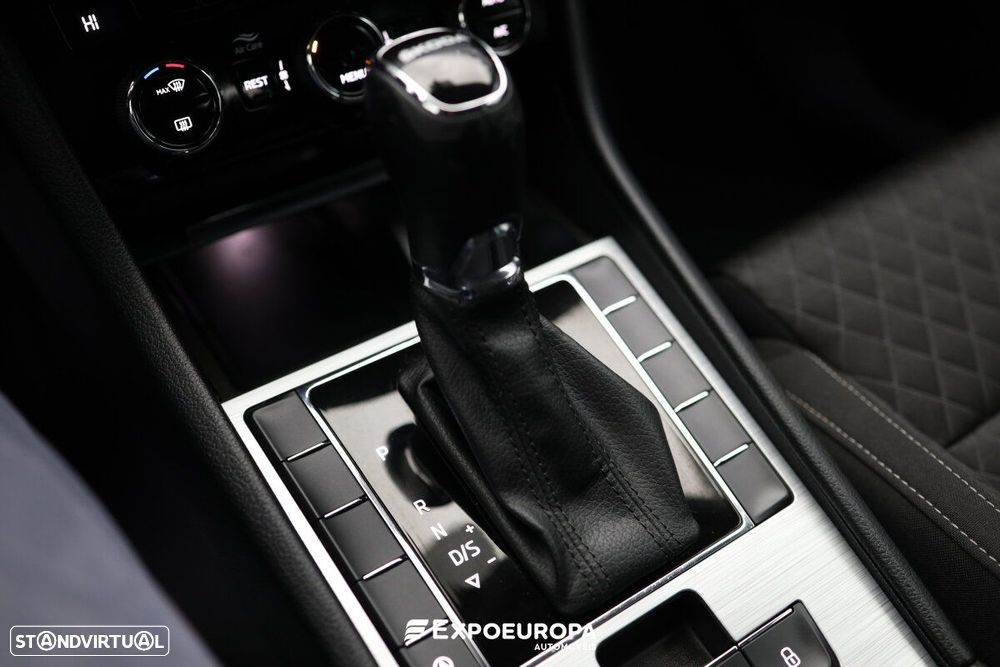 Skoda Superb Break 2.0 TDI Ambition DSG - 23