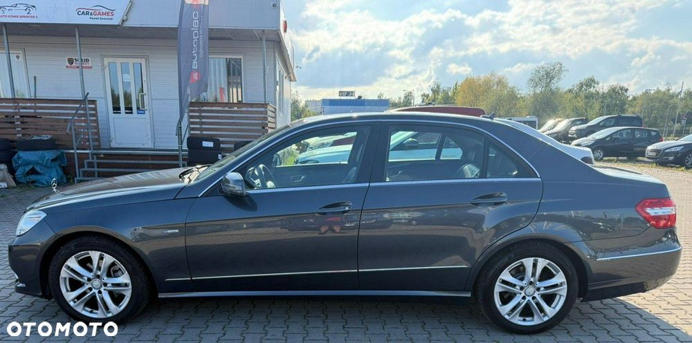 Mercedes-Benz Klasa E 220 T CDI 7G-TRONIC Avantgarde - 11