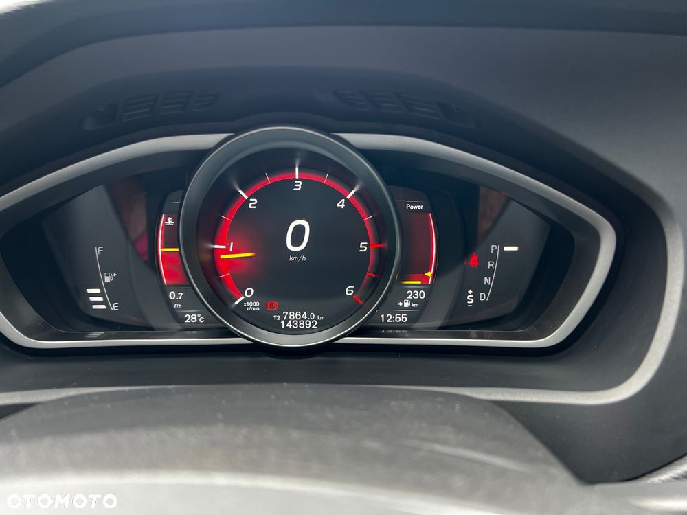 Volvo V40 D2 Drive-E R-Design Kinetic - 19
