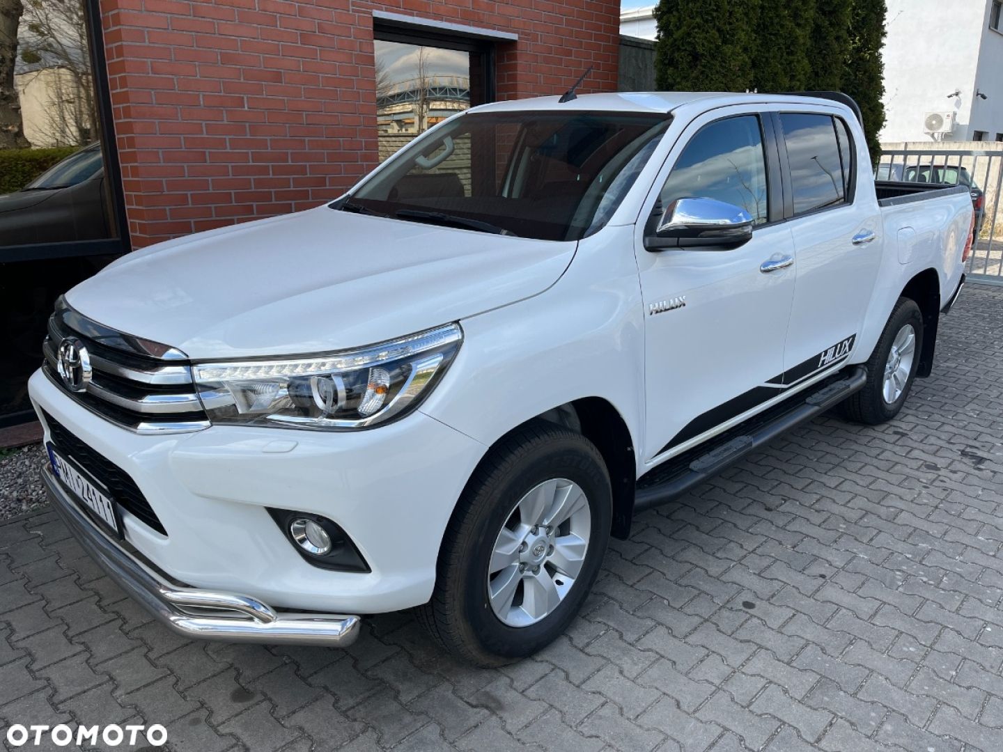 Toyota Hilux 4x4 Double Cab Autm Executive - 1