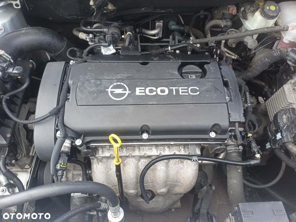 Opel Astra 1.6 150 Jahre - 7