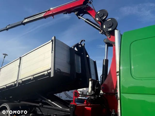Volvo FM 330 6x2 Hakowiec HDS HMF 1720 Super Stan - 6