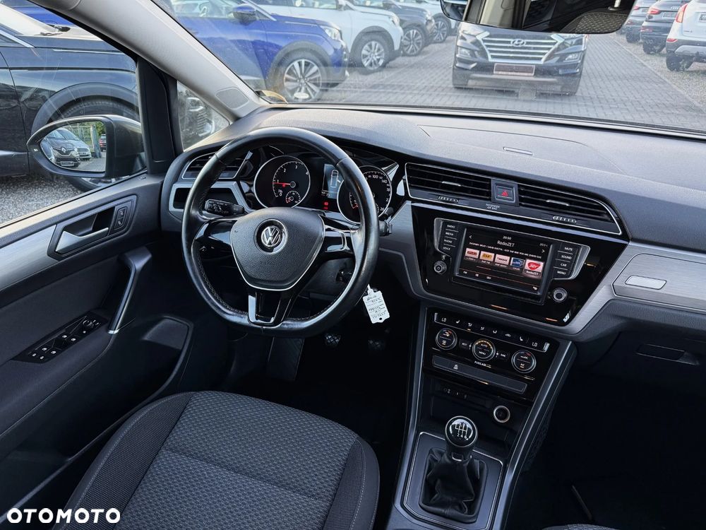 Volkswagen Touran 2.0 TDI SCR Comfortline - 13