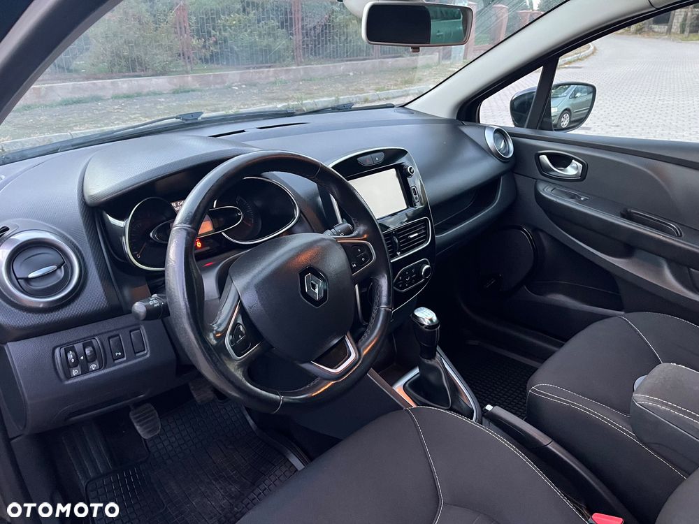 Renault Clio - 7