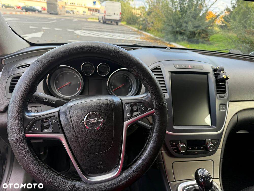 Opel Insignia 2.0 CDTI - 8