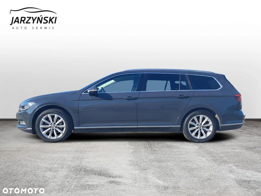 Volkswagen Passat - 2