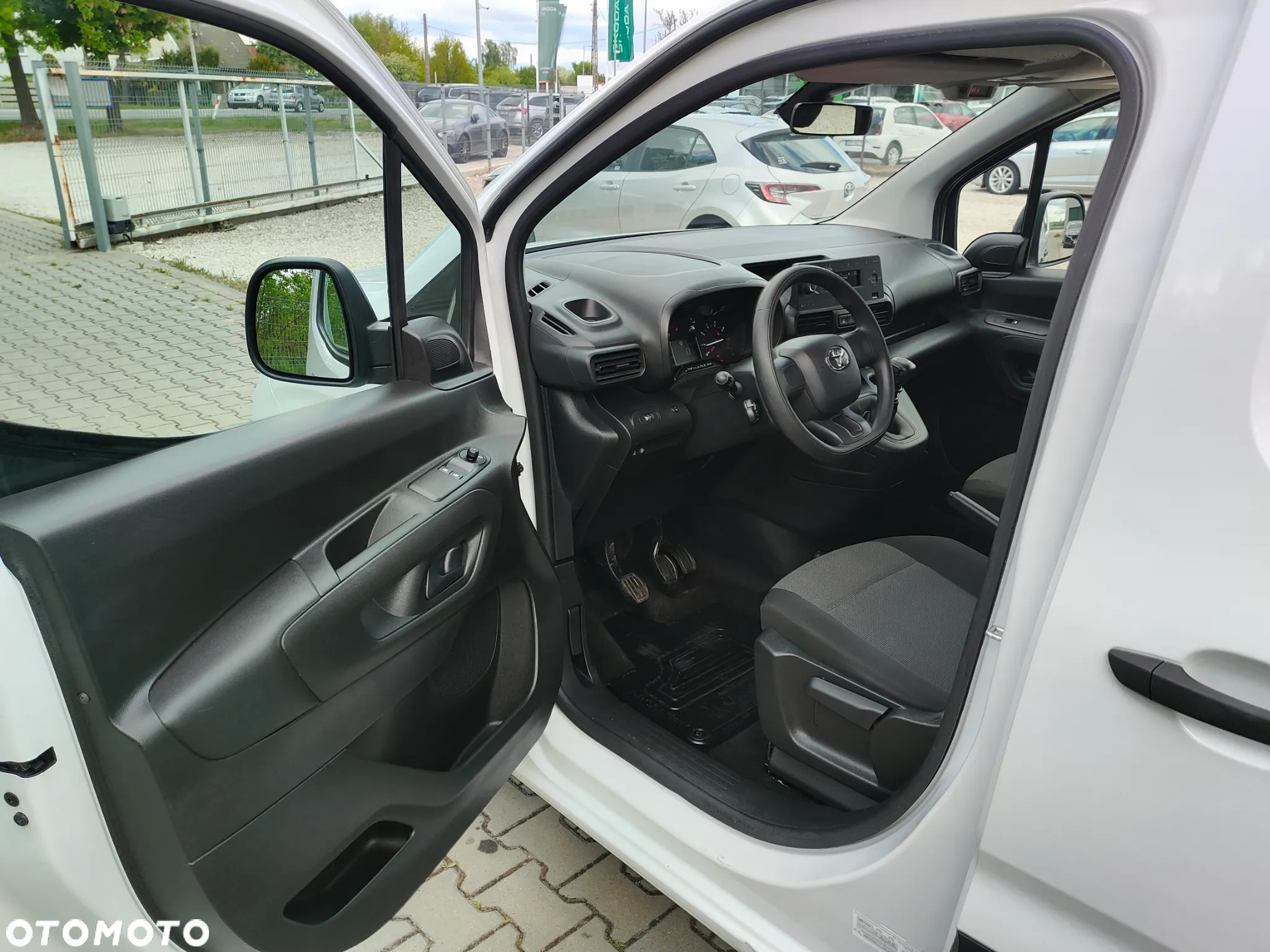 Toyota Proace City Verso 1.5 D-4D Business - 12