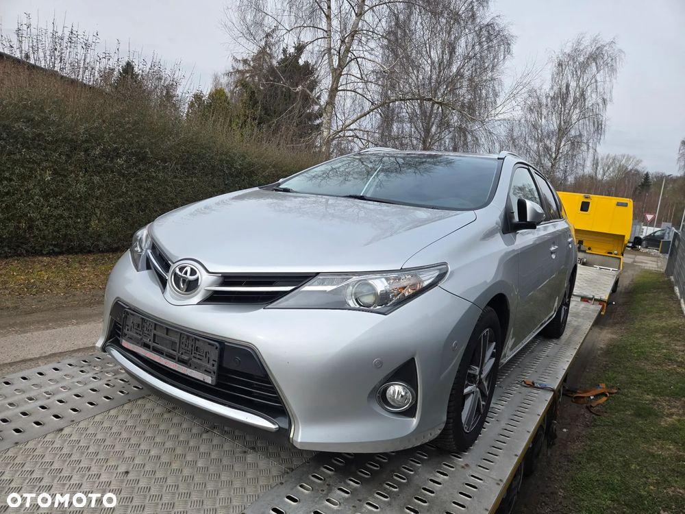 Toyota Auris 1.6 Valvematic Executive - 7