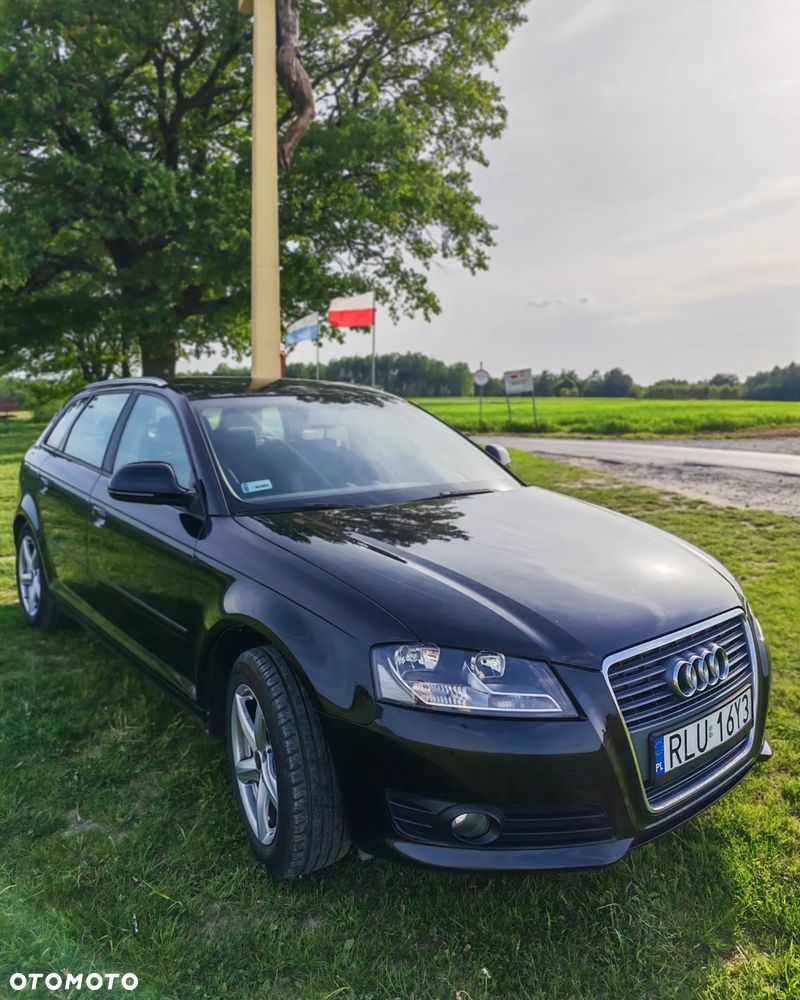 Audi A3 Sportback 1.6 Ambiente - 2