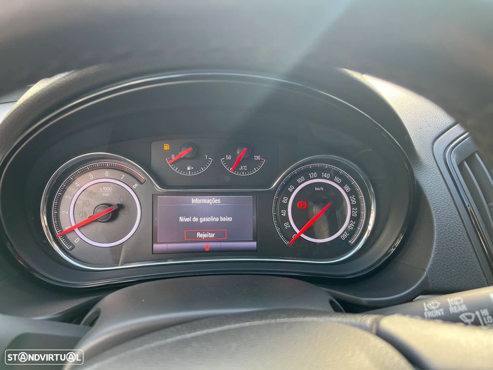 Opel Insignia Sports Tourer 1.4 T Executive GPL - 17