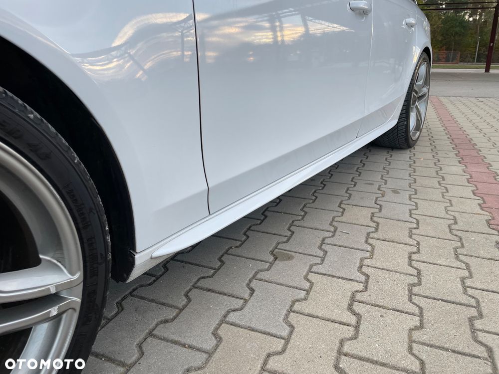 Audi A4 Avant 2.0 TDI ultra S tronic sport - 11