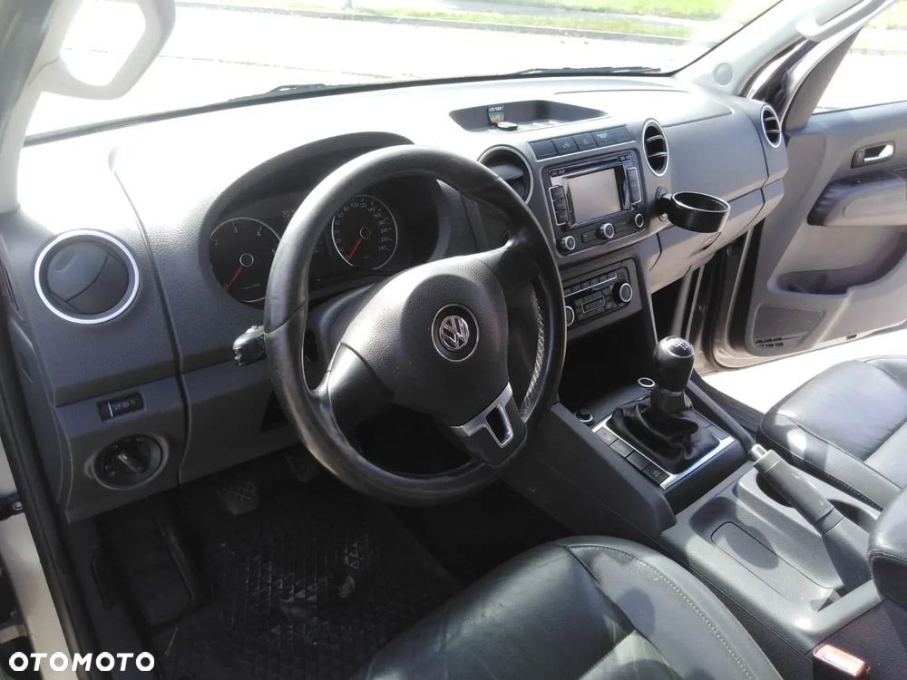 Volkswagen Amarok - 9