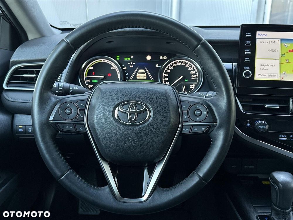 Toyota Camry 2.5 Hybrid Executive CVT - 16