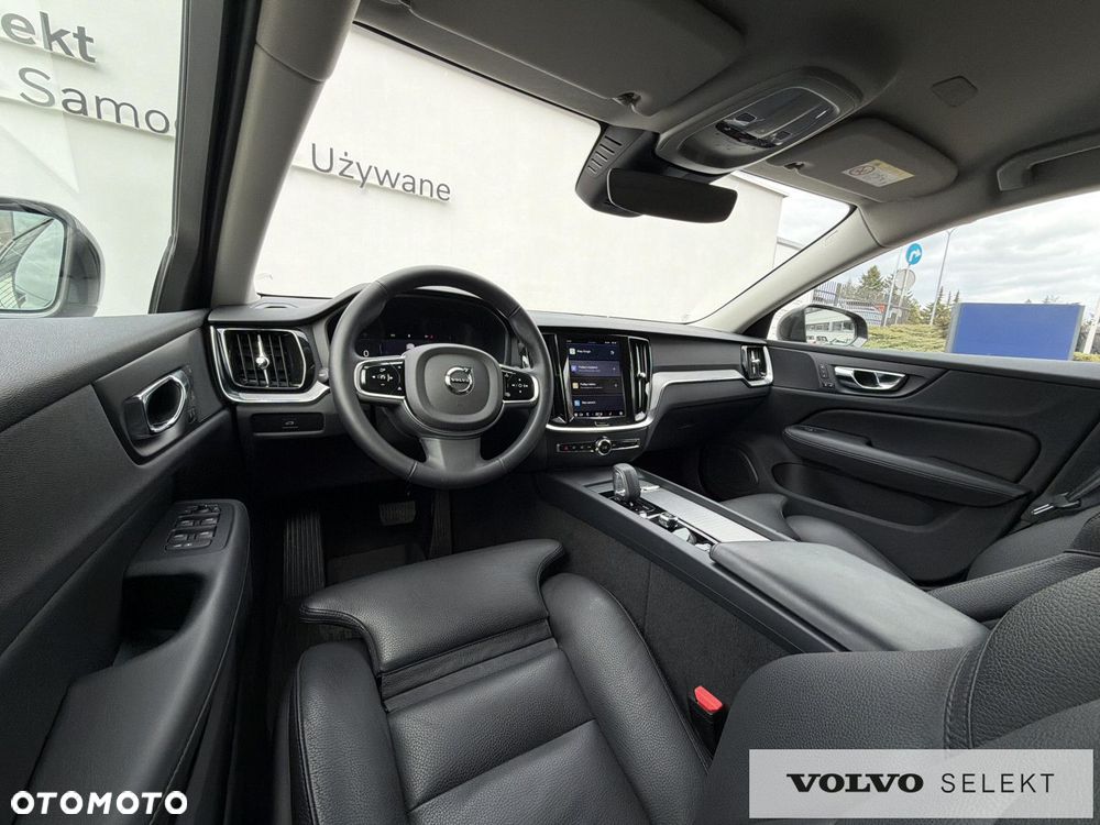 Volvo V60 Cross Country - 13
