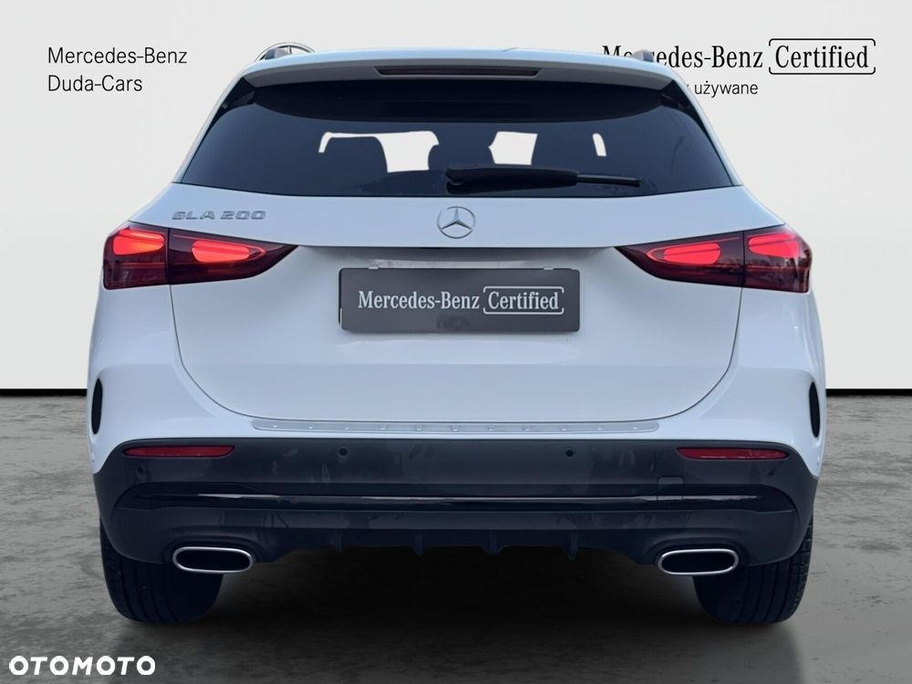 Mercedes-Benz GLA 200 AMG Line - 8