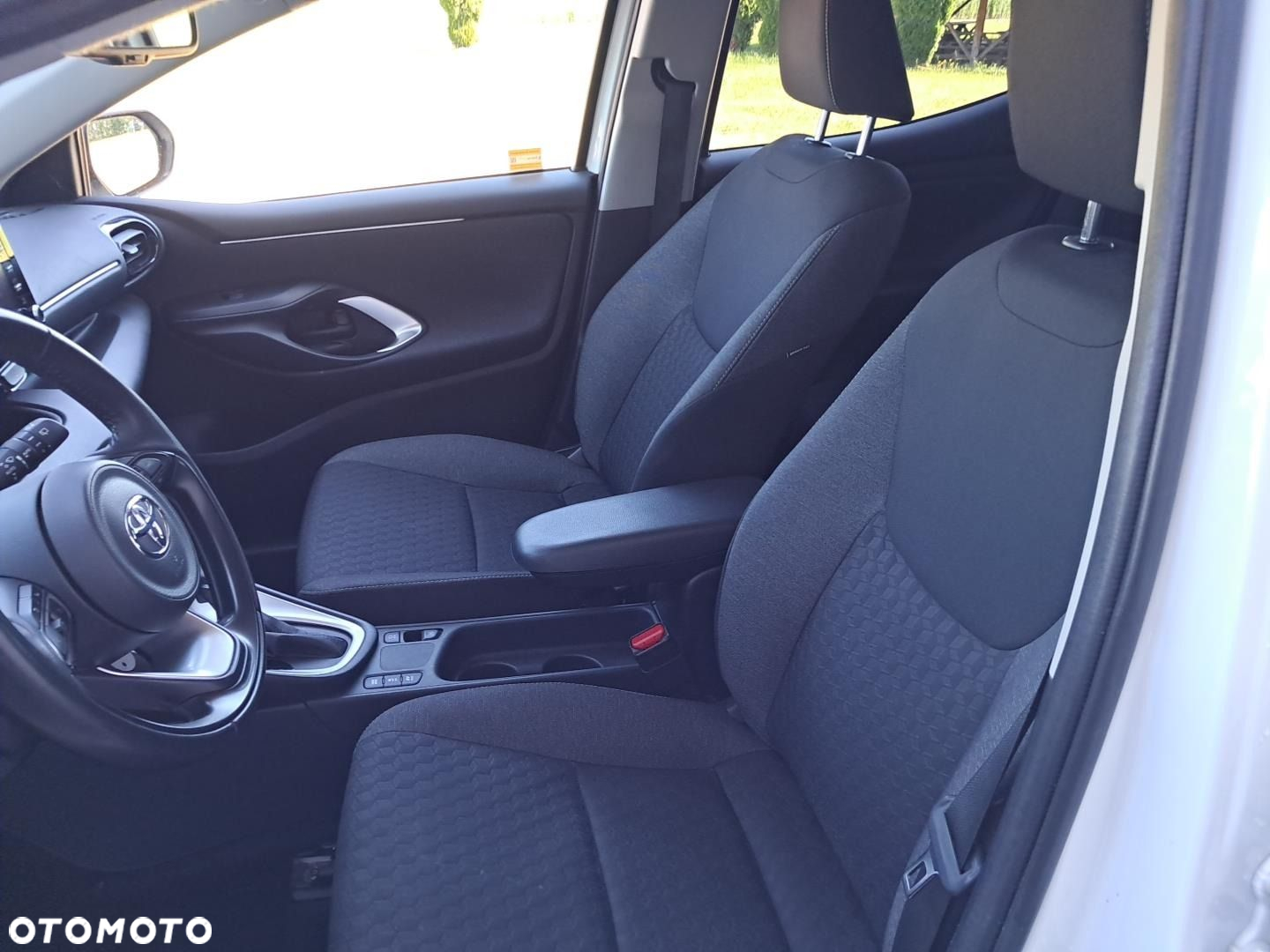 Toyota Yaris - 10