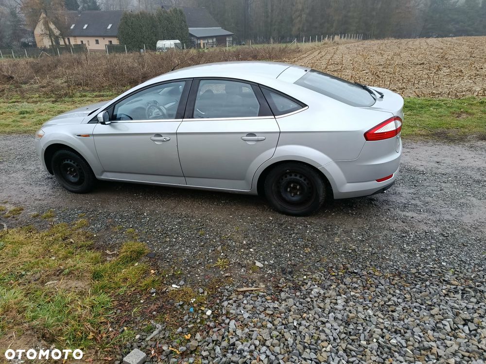 Ford Mondeo - 9