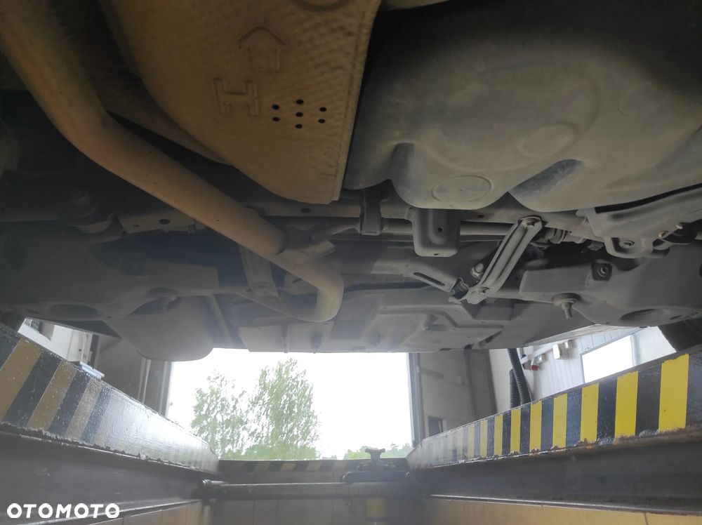 Toyota Auris 1.8 Travel - 40