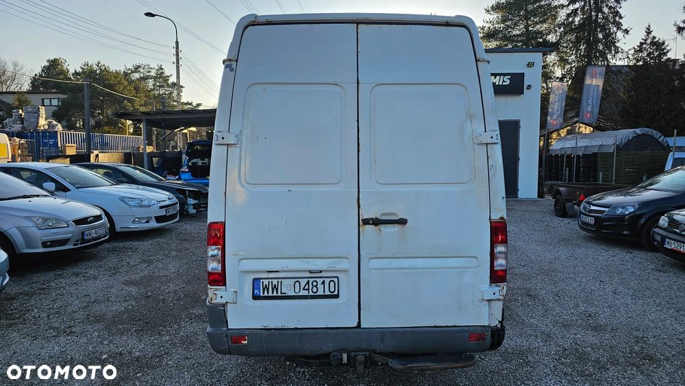 Mercedes-Benz Sprinter - 24