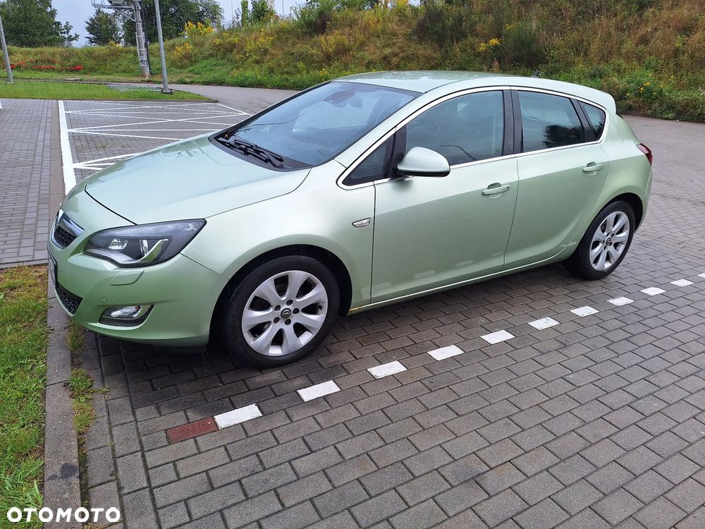 Opel Astra 1.7 CDTI Cosmo - 3