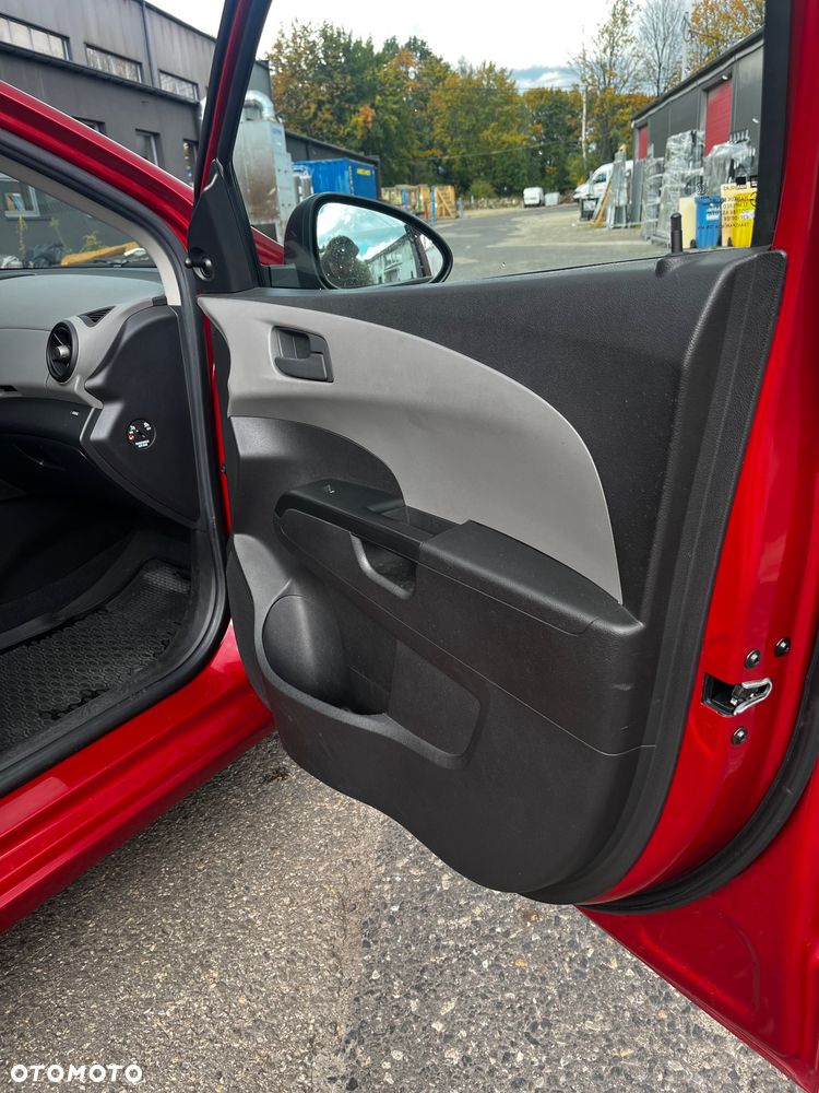Chevrolet Aveo 1.2 LT - 32