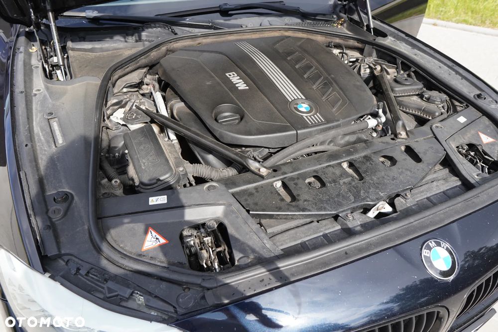 BMW Seria 5 530d xDrive Sport-Aut - 23