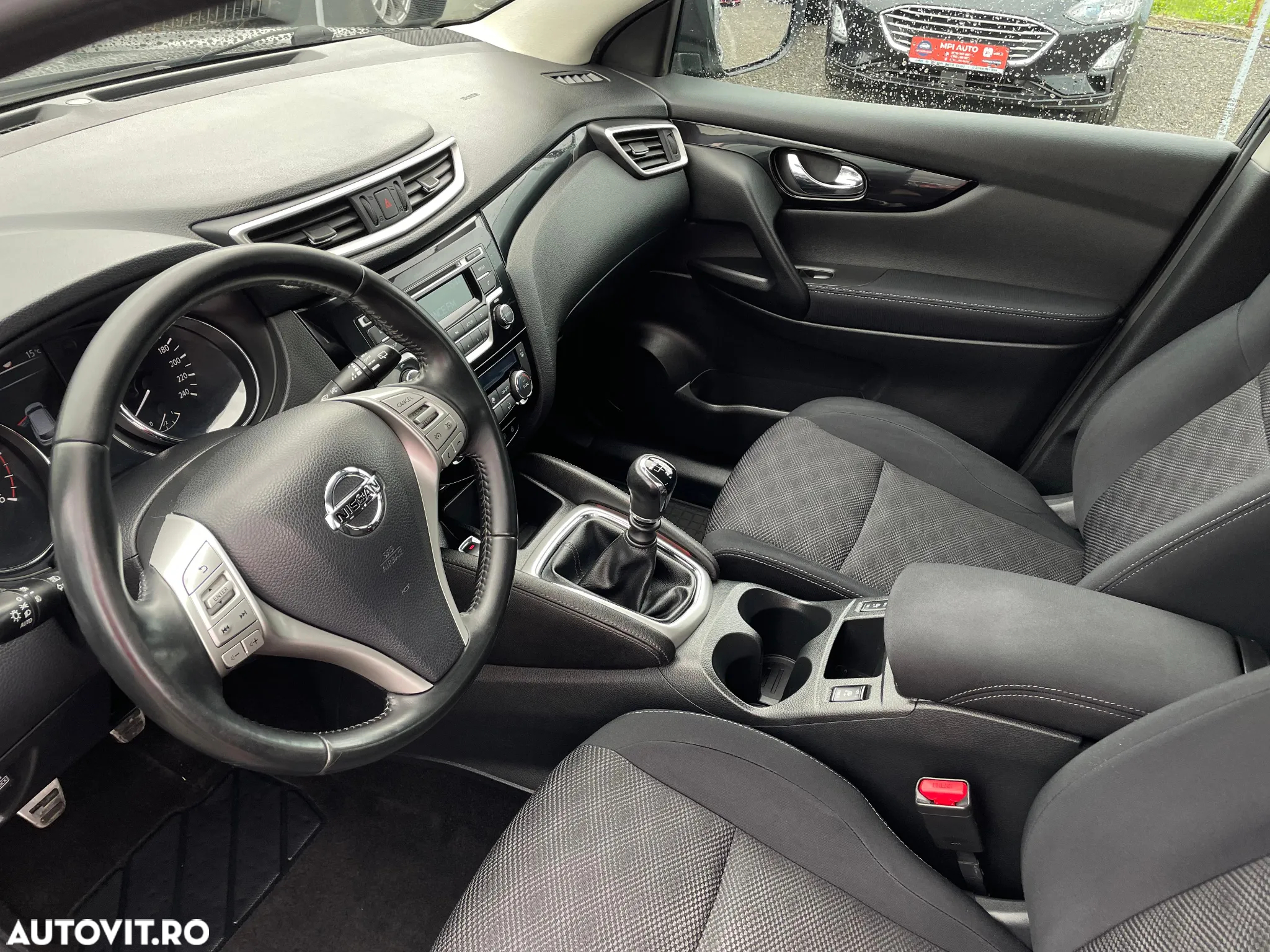 Nissan Qashqai 1.6 DCI 4 x 4 DPF acenta - 12