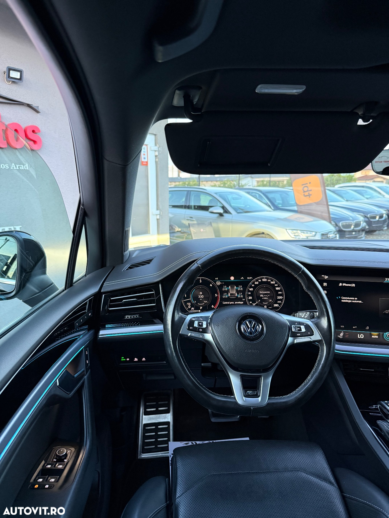 Volkswagen Touareg V6 TDI 4MOTION R-Line - 16