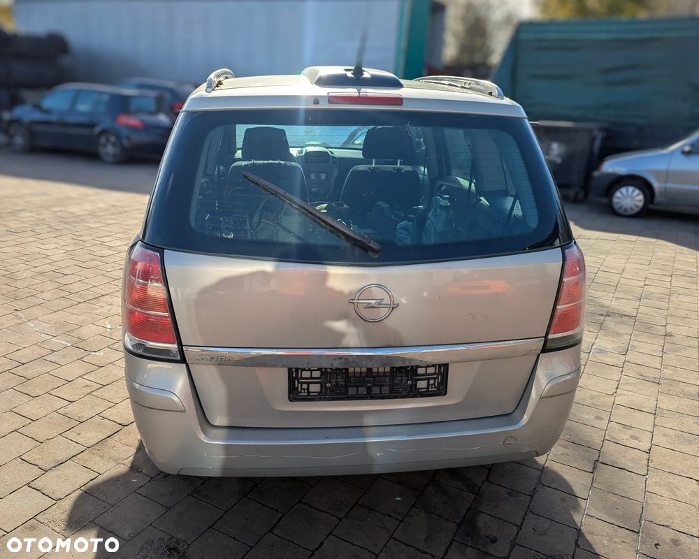 OPEL Zafira B 1.6 2005 na części - 5