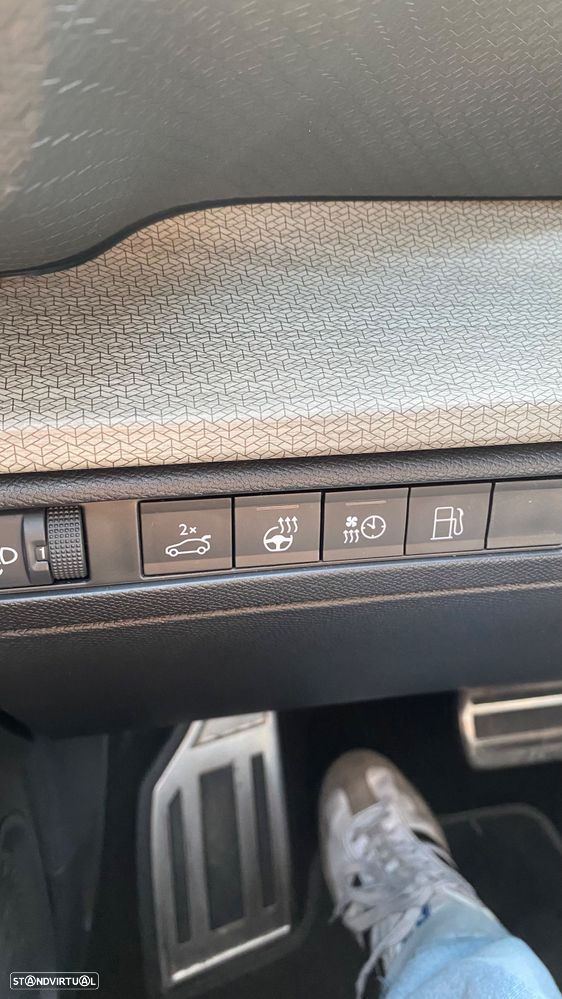 Citroën C5 X 1.6 Hybrid Shine e-EAT8 - 29