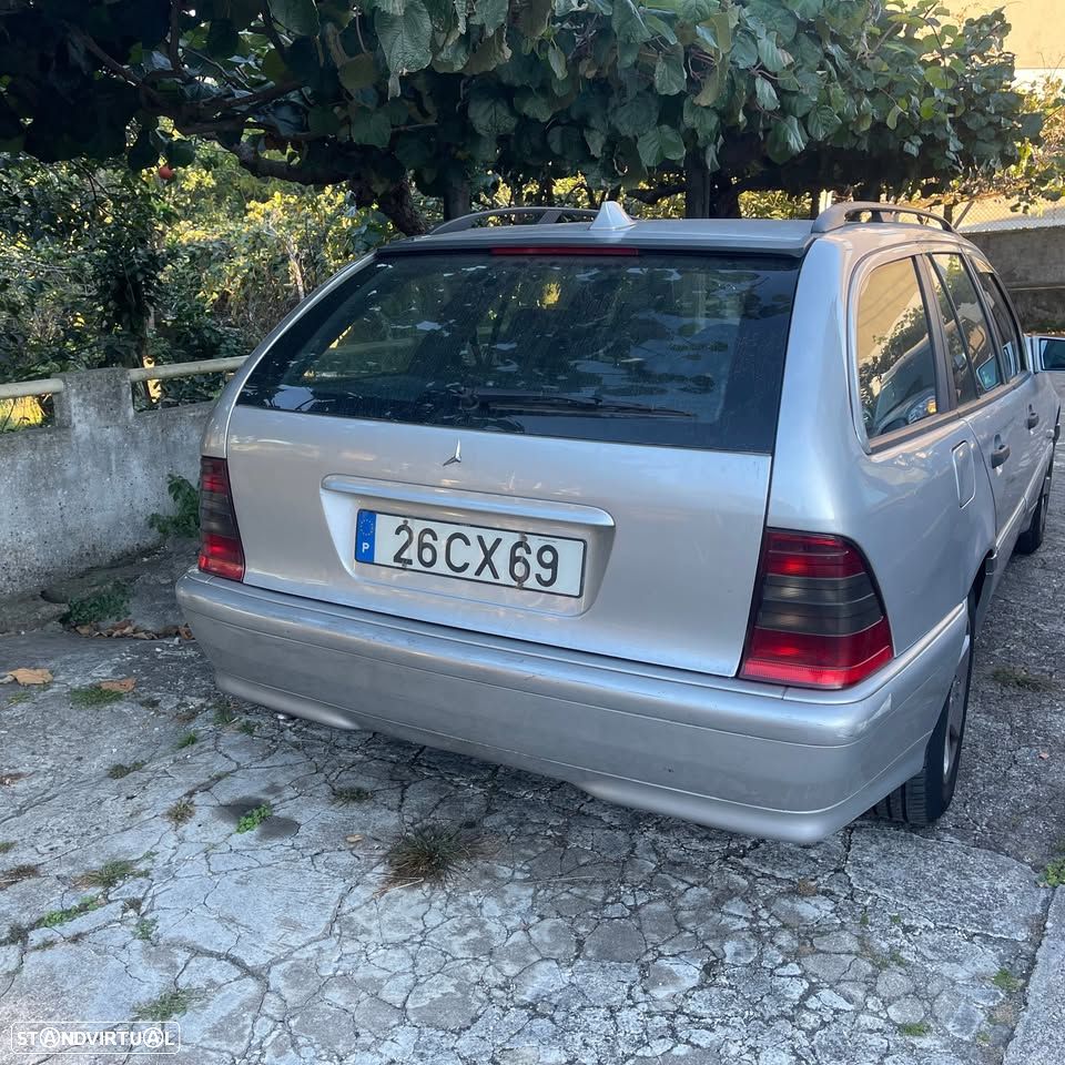 Mercedes-Benz C 220 D - 2