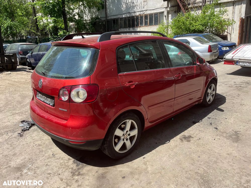 Dezmembrez VW Volkswagen Golf 5 PLUS visiniu rosu  2009 1,9 TDI BLS 77KW LA3X - 8