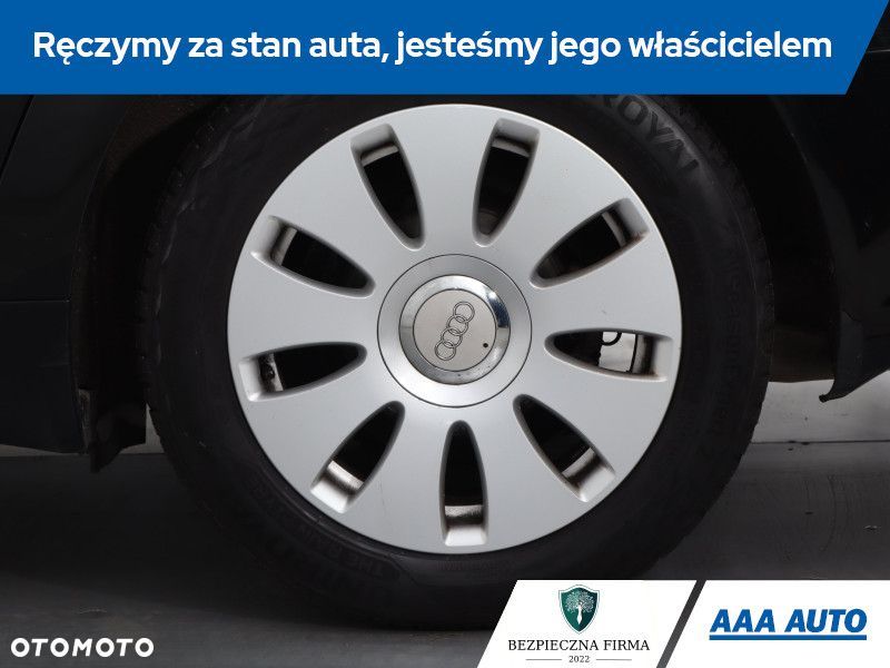 Audi A4 Limousine - 16