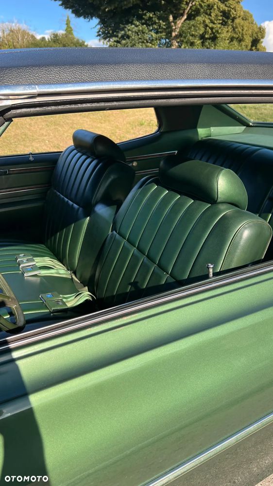 Pontiac Bonneville - 8