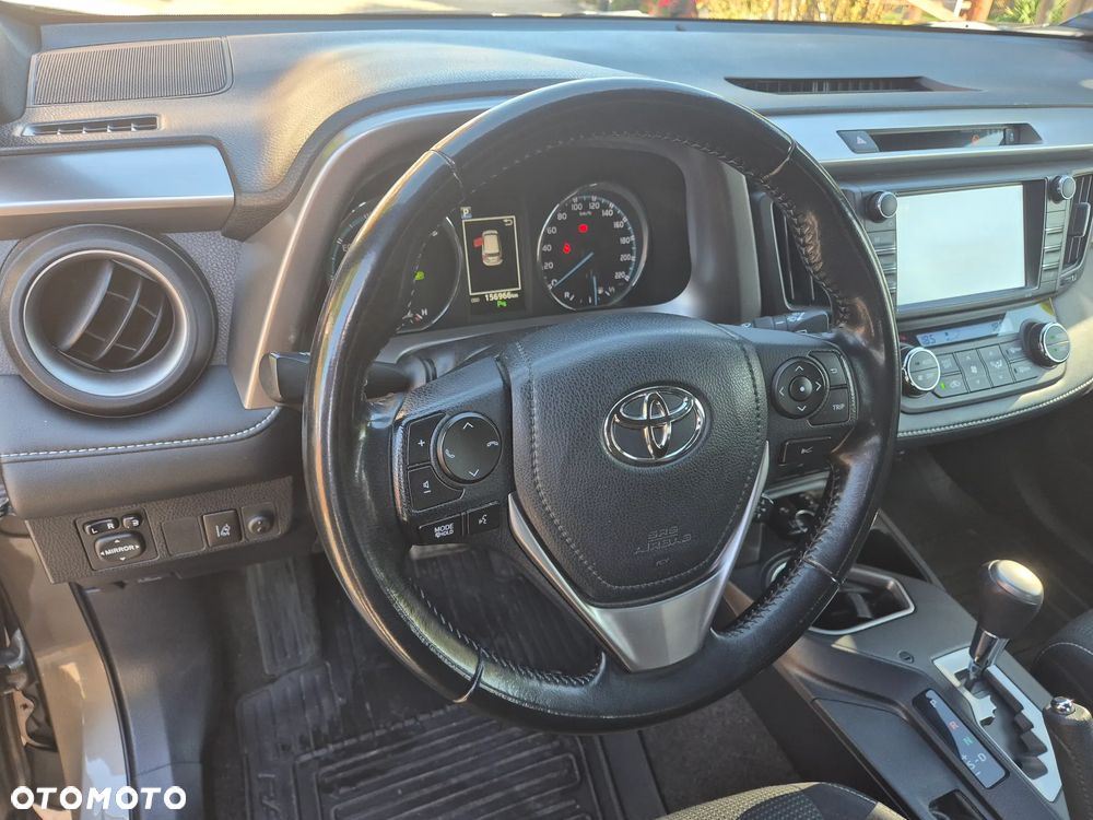 Toyota RAV4 Hybrid Premium 4x2 - 15