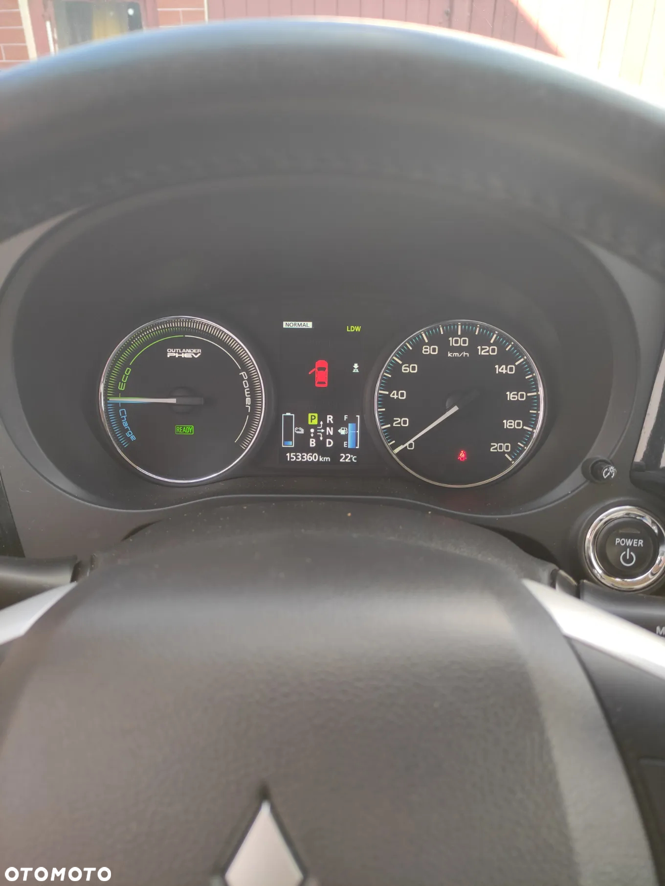 Mitsubishi Outlander 2.0 4WD Plug-In Hybrid Plus - 8
